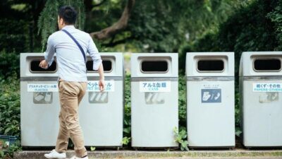 Malaysia Bakal Denda Rp. 8,2 Juta Siapapun Yang Buang Sampah dan Meludah di Tempat Umum
