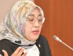 Hindun Anisah Tagih Janji Program Ayam Merah Putih Mentan Amran Sulaiman