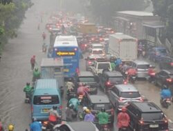 Suara Berisik PSI Tak Nyaring Lagi Saat Banjir Kepung Jakarta: Bacot Mana Bacot?