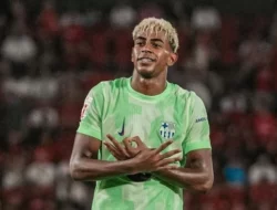 Bintang Barcelona Yamine Lamal Kena Star Syndrime, Suka Jadi Bintang dan Disorot Kamera