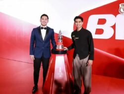 Sabar/Reza Segel Tiket Semifinal BWF World Tour Finals 2025, Jonatan Christie dan Fajar/Fikri Kandas