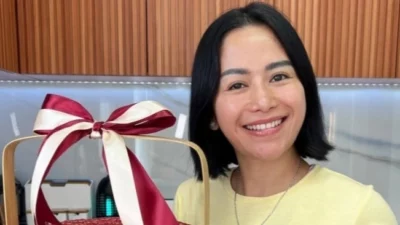 Beralih ke TikTok, Farida Nurhan Jual Akun YouTube Dengan 5,3 Juta Subscriber Senilai Rp. 10 Miliar