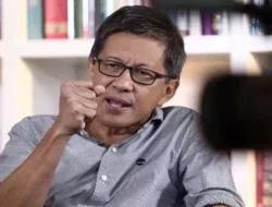 Cerita Rocky Gerung Pernah Bantu Prabowo ‘Serang Balik’ Jokowi Dengan Buku Francis Fukuyama