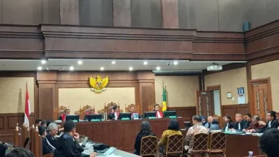 Eks Stafsus Nadiem Digaji Rp. 50 Juta Terseret Korupsi, Guru Mengabdi Mendidik Digaji Rp. 400 ribu