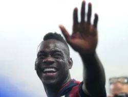 Belum Pensiun, Mario Balotelli Dikontrak Klub Divisi 2 Liga UEA Al Ittifaq Hingga 2028