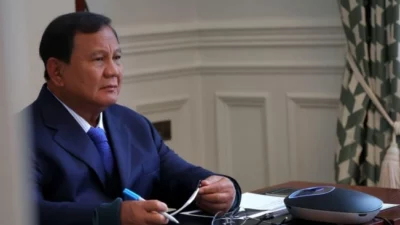 Politik Luar Negeri Prabowo: Tak Ikut Blok Manapun, Harus Siap Hadapi Dunia Sendiri!