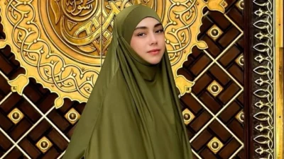 Anak-anak Celine Evangelista, Cio dan Koa Belajar Ngaji Bersama Syeikh di Masjid Nabawi