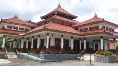 5 Destinasi Wisata Religi di Tegal Tawarkan Ketenangan Iman Bagi Muslim