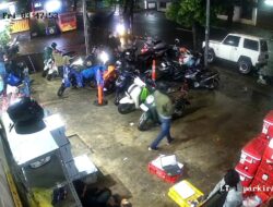 Pegawai Ritel di Pasar Minggu Jaksel Diserang Sekelompok Massa