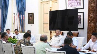 Prabowo Pastikan Harga Bahan Pokok Stabil Jelang Idul Fitri