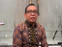 Pemerintah Terbitkan SKB 7 Menteri Atur Penggunaan AI di Pendidikan, Batasan Sesuai Usia