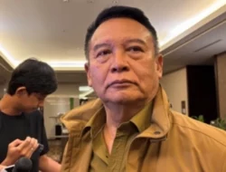 TB Hasanuddin Sebut Pengumuman Siaga 1 TNI Oleh Panglima Aneh: Bikin Rakyat Gelisah!