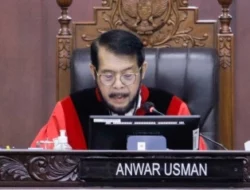Anwar Usman Bacakan Putusan MK Terakhir, Sampaikan Kata-kata Perpisahaan dan Permohonan Maaf Jelang Pensiun