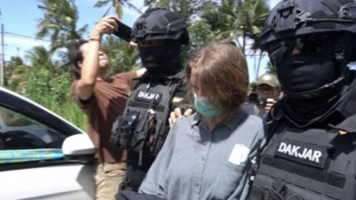 BNN dan Bea Cukai Ciduk 2 WN Rusia, Ubah Vila di Gianyar Bali Jadi Pabrik Narkoba Jenis Mefedron