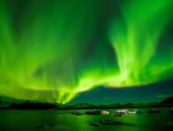 Magis! Ini 4 Pantai Terbaik di Lofoten Islands Untuk Menyaksikan Aurora Borealis
