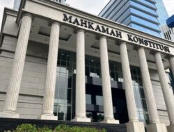 MK Instruksikan Pemerintah Ganti Uang Pensiun DPR Dengan ‘Uang Kehormatan’ Sekali Bayar