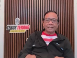 Kritik Pedas Mahfud MD ke MBG: Programnya Bagus, Tapi Tata Kelolanya Amburadul