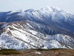 4 Destinasi Wisata Gunung di Australia Untuk Menyaksikan Salju