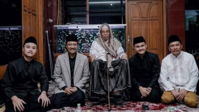 Sowan ke Kiai Sepuh, Mensos: Idulfitri Momentum Jaga Silaturahmi