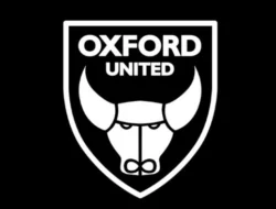 Kolaps Saat Tanding Vs Fulham, Rekan Ole Romeny di Oxford United Meninggal Dunia