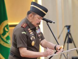 Jaksa Agung ST Burhanuddin Mutasi Pejabat Kejagung, Ratusan Eselon III Ganti Posisi