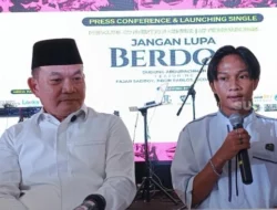 Eks KSAD Dudung Abdurachman Banting Setir Jadi Penyanyi, Gandeng Fajar Sadboy Luncurkan Lagu Religi