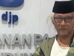Sujiwo Tejo Sebut Perang AS-Israel Vs Iran Hanya Pesta Kembang Api: Pengecut!