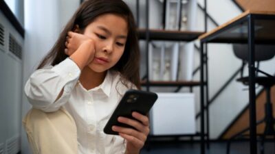 Akun Roblox, TikTok dan YouTube Milik Anak Resmi Diblokir Mulai 28 Maret 2026