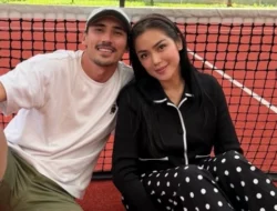 Vincent Verhaag Larikan Jessica Iskandar ke RS Usai Demam Tinggi Karena Terinfeksi Bakteri Sashimi