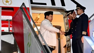 Seskab Teddy Indra Wijaya: Presiden Prabowo Bawa Pulang Komitmen Bisnis Rp. 575 Triliun Dari Jepang dan Korea
