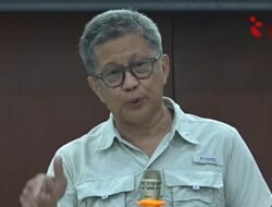 Rocky Gerung: Usul Menkeu Purbaya Pungut Pajak di Selat Malaka Membahayakan Negara!