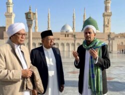 Habib Umar Alhamid Gelar Doa dan Zikir untuk Keselamatan Bangsa, Serukan Persatuan Tetap Dijaga