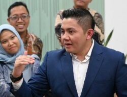 Dedi Kurnia Syah Sentil Seskab Teddy Soal Isu ‘Inflasi Pengamat’: Tak Cerminkan Sikap Resmi Negara!