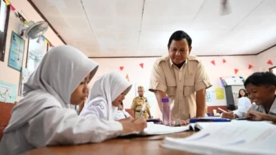 Prabowo Akui Program MBG Banyak Masalah: Banyak Yang Integritas dan Imannya Tak Kuat!