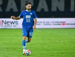 Bojan Hodak Dukung Bek Persib Bandung, Frans Putros Bawa Irak Lolos ke Piala Dunia 2026
