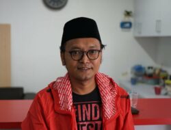 Guntur Romli Soal Ucapan Prabowo Rakyat Desa Tak Pakai Dolar: Kalau Cerdas Cermat Skornya Minus 5!