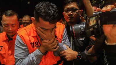 Fakta Persidangan, Dirjen Bea Cukai Terima Sin$213 Ribu dari Bos Blueray