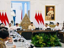 Ratas Ekonomi Bahas IHSG dan Outflow, OJK Siapkan Langkah Penguatan