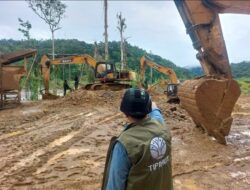 Tambang Emas Ilegal di Kawasan Hutan Papua Dibongkar, 10 Alat Berat dan 7 WNA China Diamankan