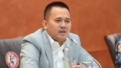 Mufti Anam Desak Pemerintah Tinjau Ulang Harga BBM Usai Minyak Dunia Turun 4 Persen