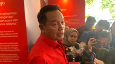 TB Hasanuddin Minta Sidang Teror Air Keras Aktivis KontraS Digelar Terbuka Untuk Publik