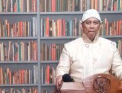 Eks Guru Spiritual Jokowi Bongkar Filosofi Gajah dan Para Raja di Safari Politik PSI di Lampung