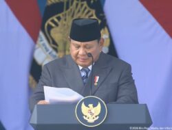 Prabowo ke Para Polisi: Gaji dan Senjata Kalian dari Rakyat! Jangan Bikin Susah Rakyat!