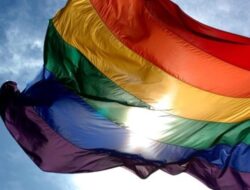 DPR Siap Terima, Kaji dan Bahas Naskah Akademik Beserta RUU LGBT Dari MUI