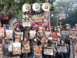 Penolakan Safari Politik Jokowi Berkedok Acara Budaya di Jawa Barat