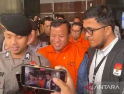 Bupati dan Sekda Kuansing Resmi Menjadi Tahanan KPK