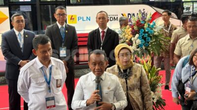 Menteri ESDM Bahlil Lahadalia Optimis Mobil Hidrogen Mampu Saingi Kendaraan Listrik
